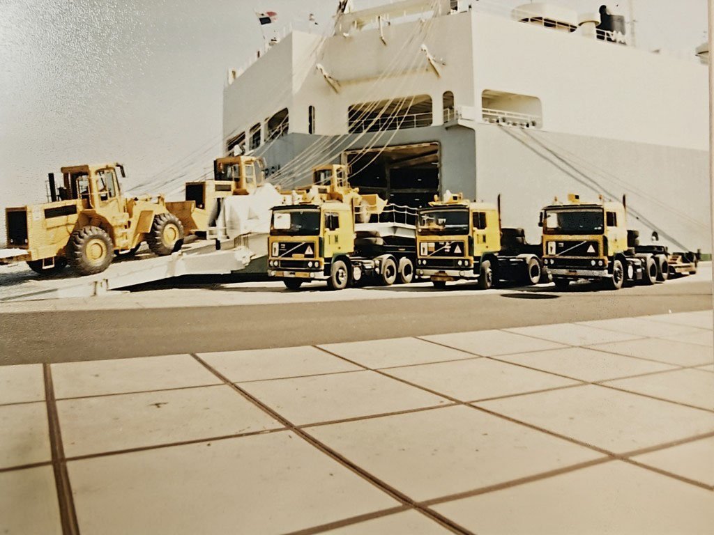 Premium Services, Shipping From Findeq:  Premium services by trusted shipping partners from Findeq: